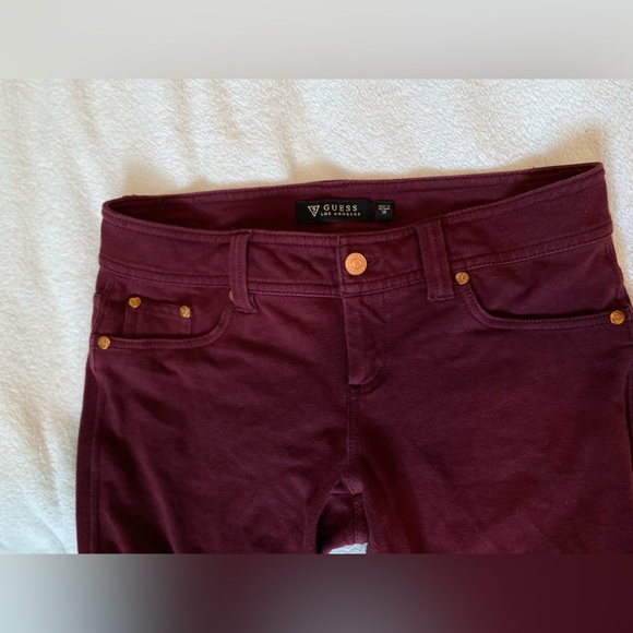 Guess Women’s Stretchy mid to low rise red jeggings soft comfy size 26 - Picture 5 of 8